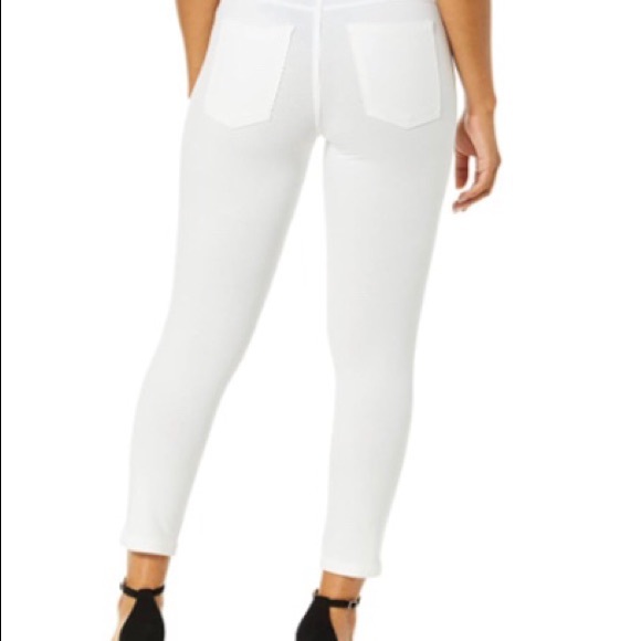Women's Denim Capri Leggings With Pockets - Picture 2 of 4